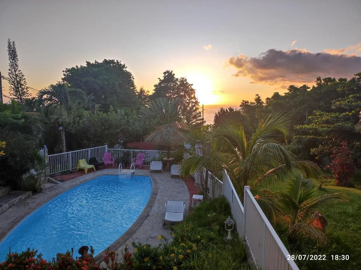 Ti Soley Bungalow De Charme Avec Piscine Bouillante Guadeloupe