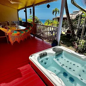 Appartement Ti Kaz Coco Jungle Jacuzzi & Vue, Bouillante